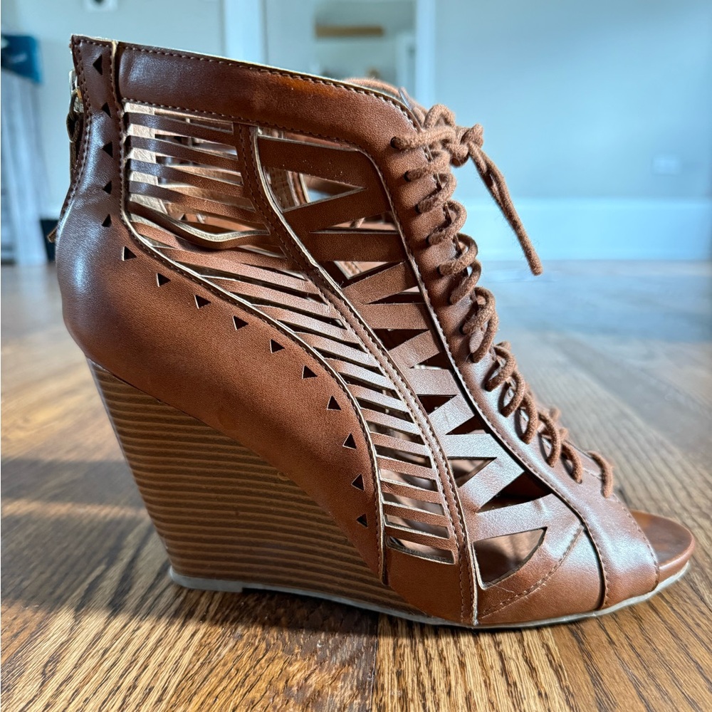Zigi Soho Tan Lace Up Wedges